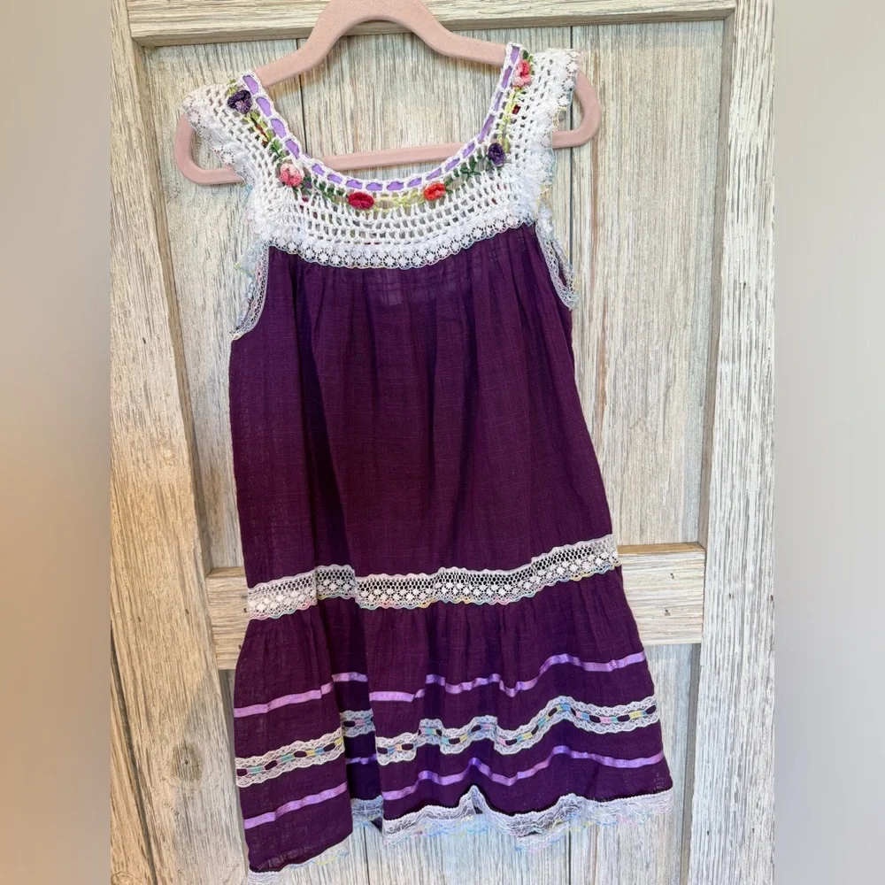 Little girls sundress.   Size 6. Runs small fits like 4/5. Worn once